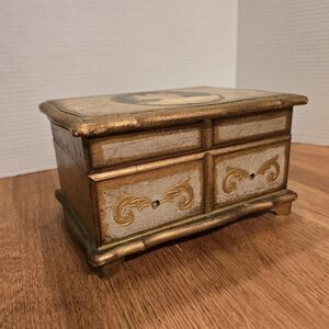 Vintage Florentine Italian Jewelry Chest & Music Box – Gold & Cream